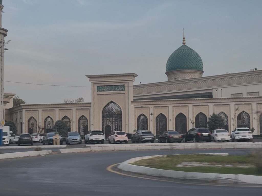 Shinedon CTO Lü Peng Leads Team to Tashkent for On-Site Sunroom Project Survey